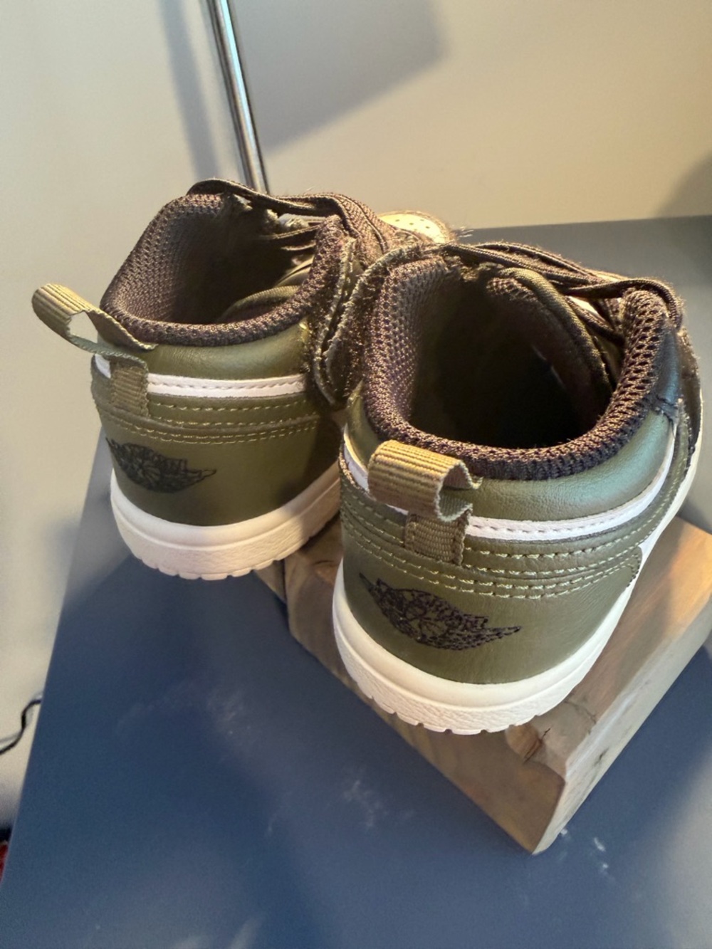 Jordan Kids Olive Green and White Low-Top Sneakers